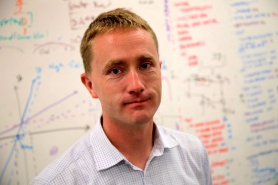 Probing quantum dynamics in strongly-driven optical lattices